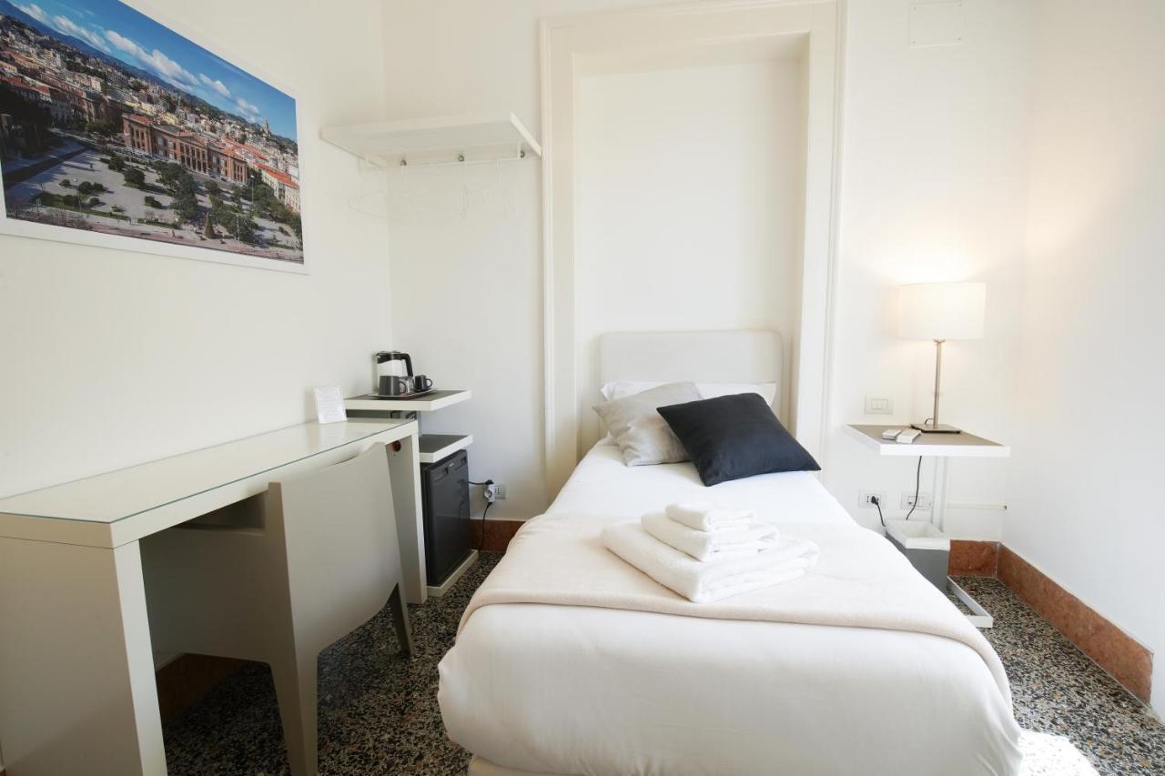 Hotel Le Stanze di Piazza Cairoli Messina Esterno foto